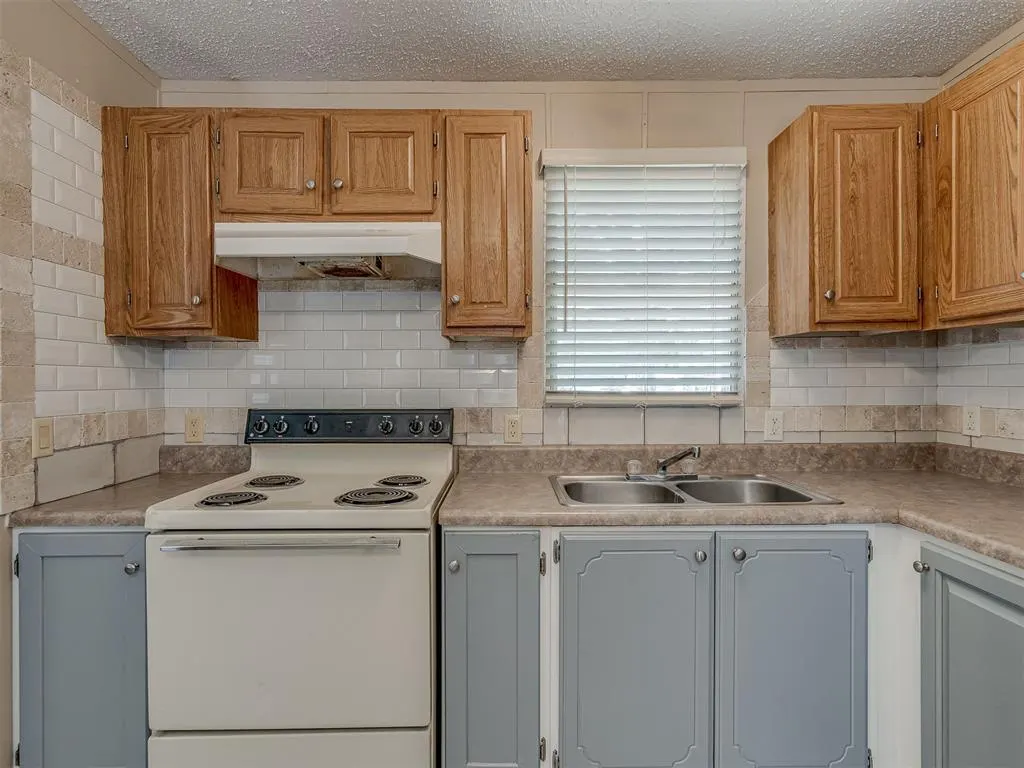 Photo 9 — 3026 Stephan Road, Norman, OK 73026