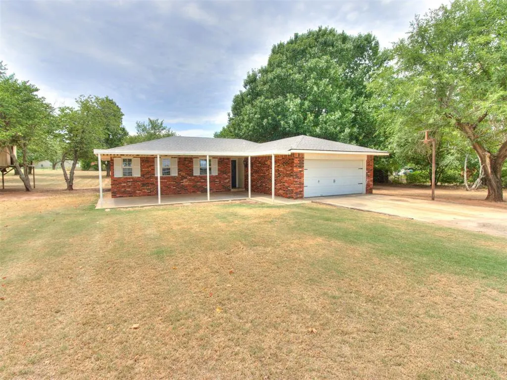 Photo 2 — 888 County Street 2942 Street, Tuttle, OK 73089
