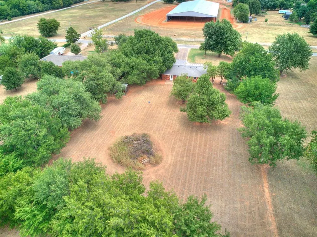 Photo 6 — 888 County Street 2942 Street, Tuttle, OK 73089