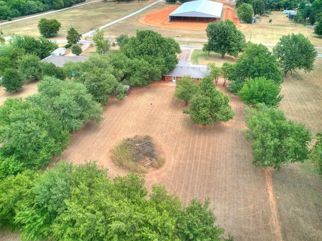 Photo 6 — 888 County Street 2942 Street, Tuttle, OK 73089