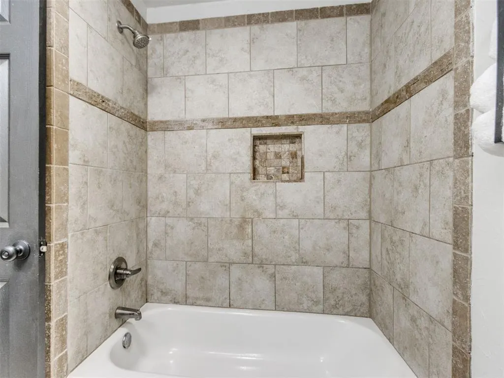Photo 16 — 888 County Street 2942 Street, Tuttle, OK 73089