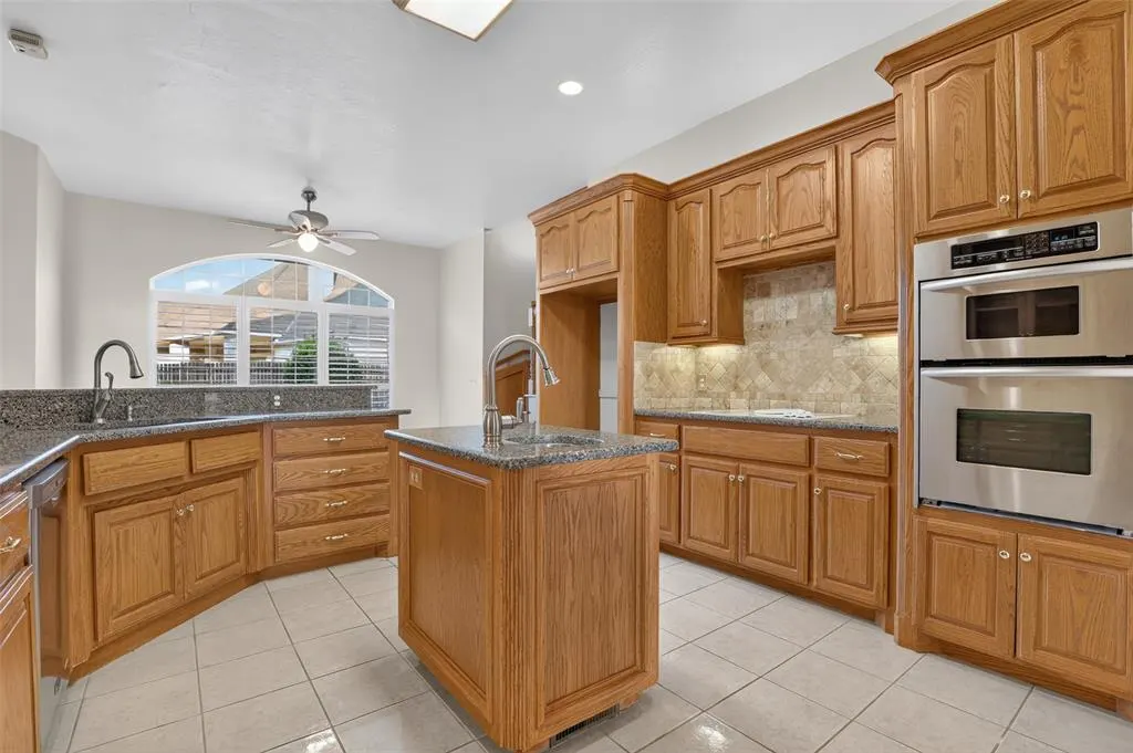 Photo 18 — 12116 Long Lake Boulevard, Oklahoma City, OK 73170