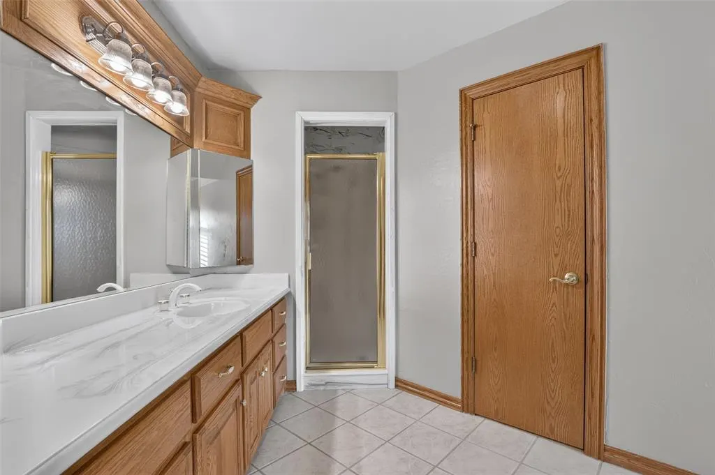 Photo 39 — 12116 Long Lake Boulevard, Oklahoma City, OK 73170