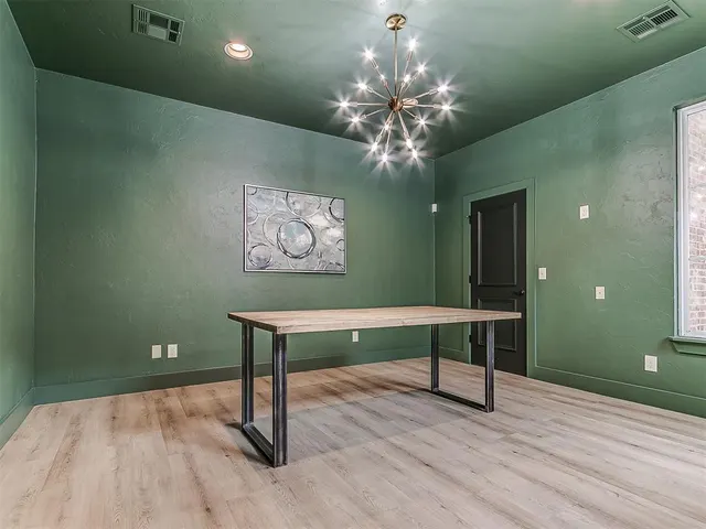 Photo 7 — 1725 W 33rd Street, Edmond, OK 73013