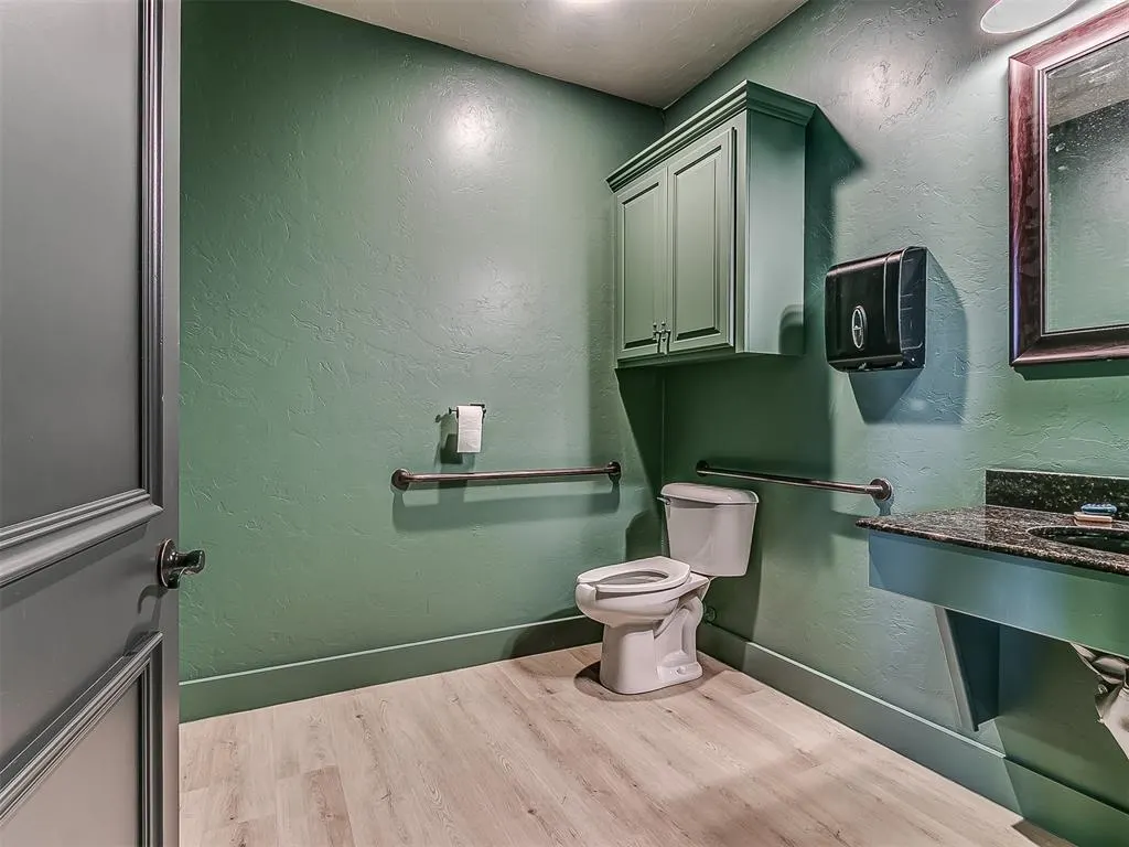 Photo 18 — 1725 W 33rd Street, Edmond, OK 73013