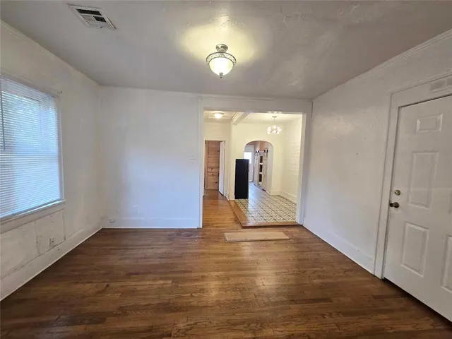 Photo 4 — 2203 N Barnes Avenue, Oklahoma City, OK 73107