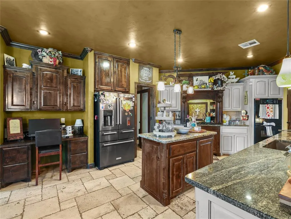 Photo 21 — 555 N White Chimney Road, Stuart, OK 74570