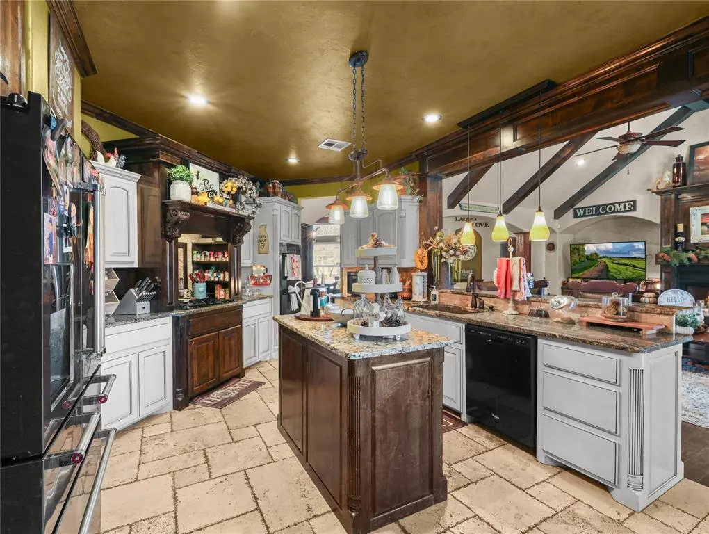 Photo 22 — 555 N White Chimney Road, Stuart, OK 74570