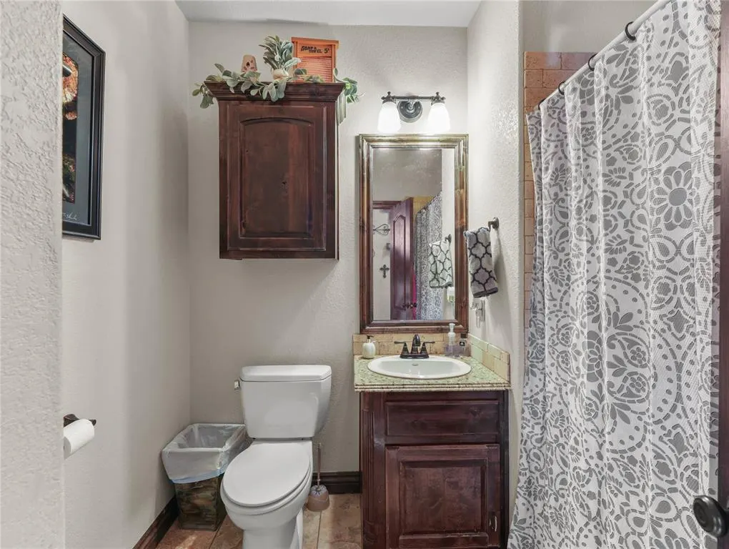 Photo 33 — 555 N White Chimney Road, Stuart, OK 74570