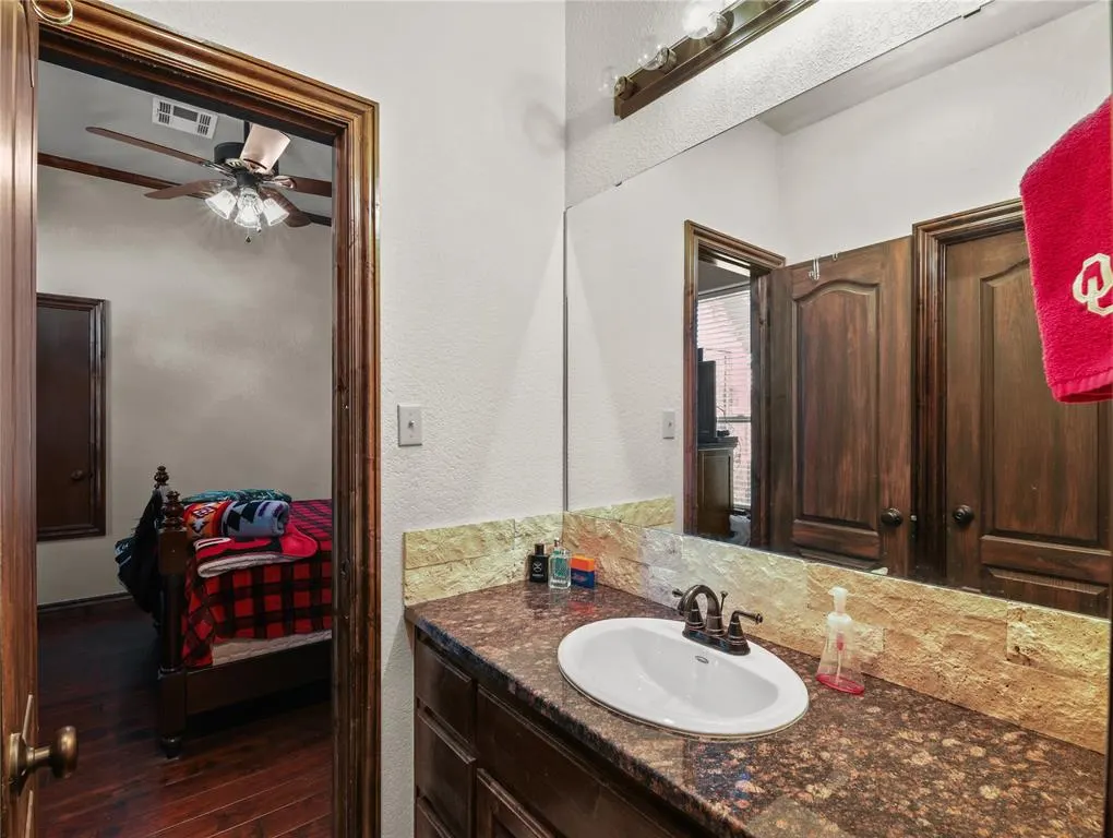 Photo 37 — 555 N White Chimney Road, Stuart, OK 74570