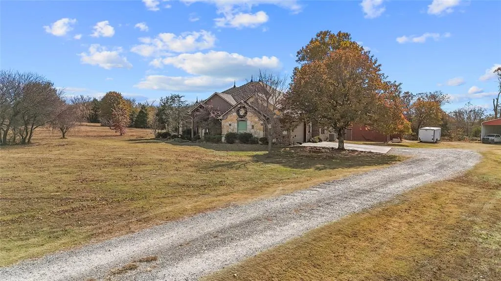 Photo 43 — 555 N White Chimney Road, Stuart, OK 74570