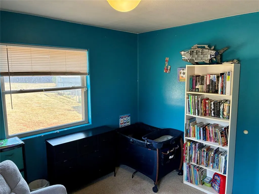 Photo 11 — 1405 Redstone Drive, Clinton, OK 73601