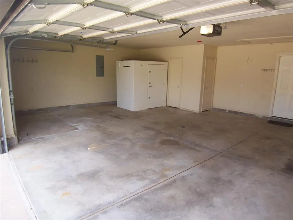 Photo 36 — 12109 Dalton Drive, Oklahoma City, OK 73162