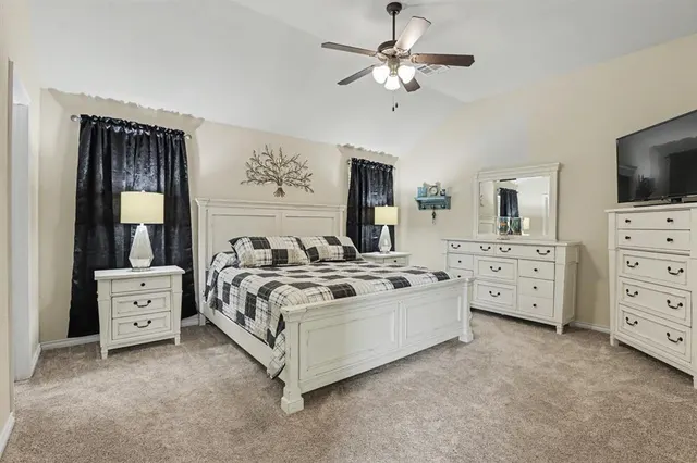 Photo 7 — 1305 Leigh Circle, Yukon, OK 73099