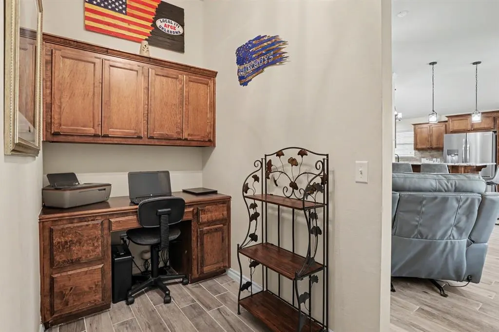 Photo 11 — 1305 Leigh Circle, Yukon, OK 73099