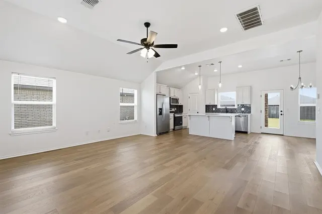 Photo 4 — 3150 Wister Road, Norman, OK 73069