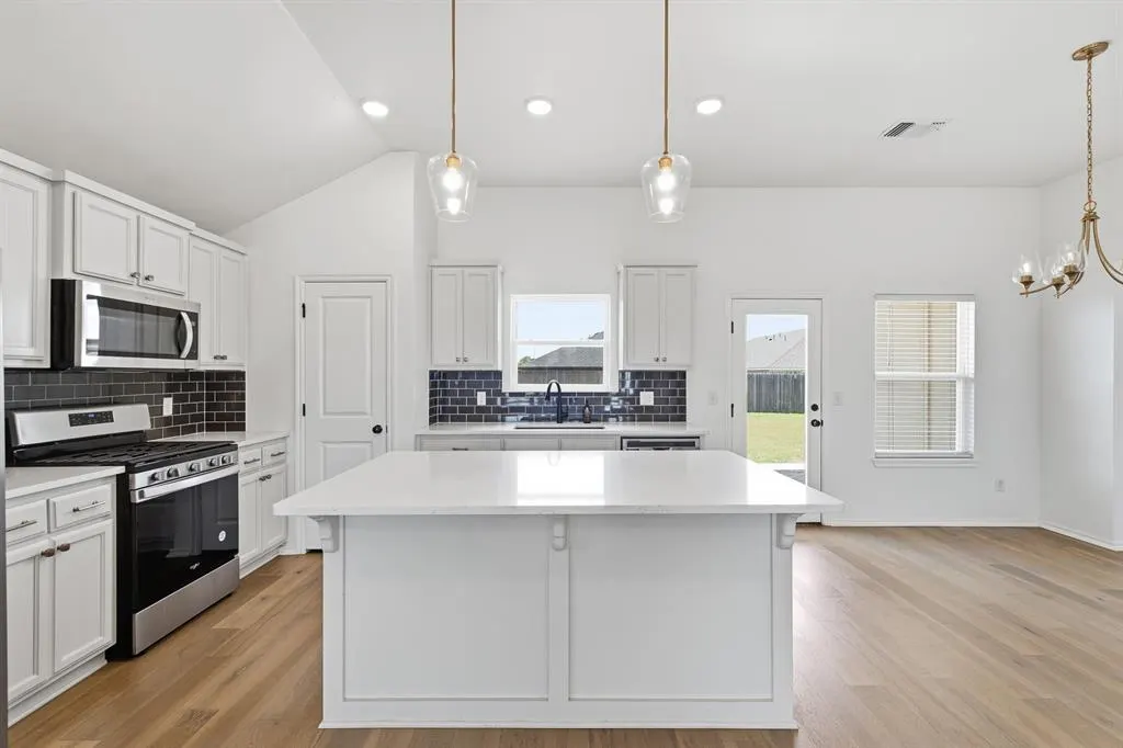 Photo 8 — 3150 Wister Road, Norman, OK 73069