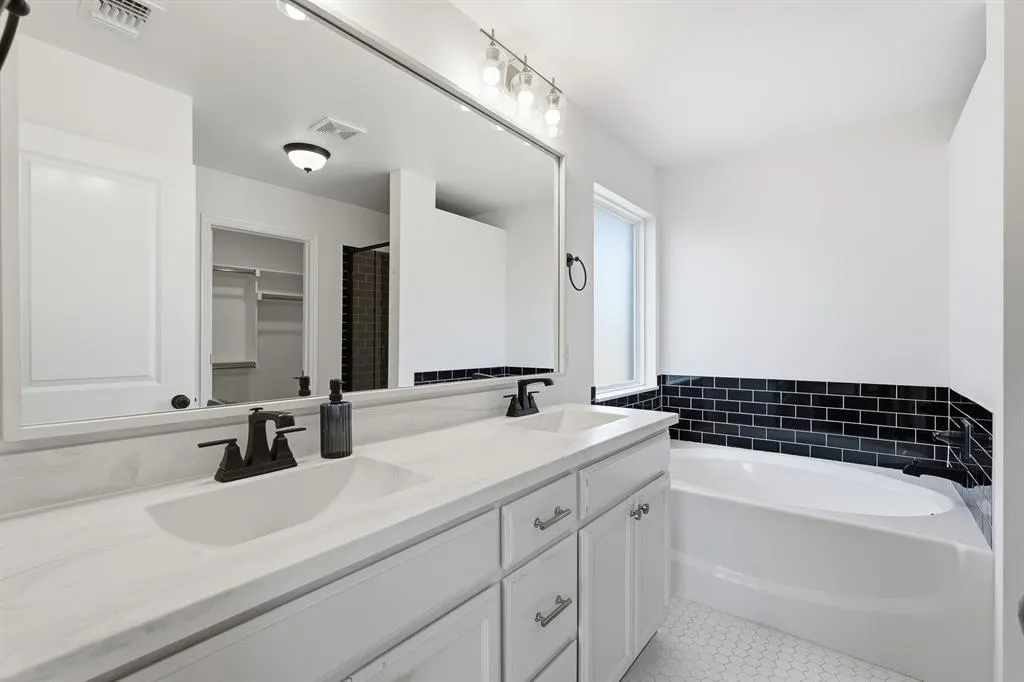 Photo 13 — 3150 Wister Road, Norman, OK 73069