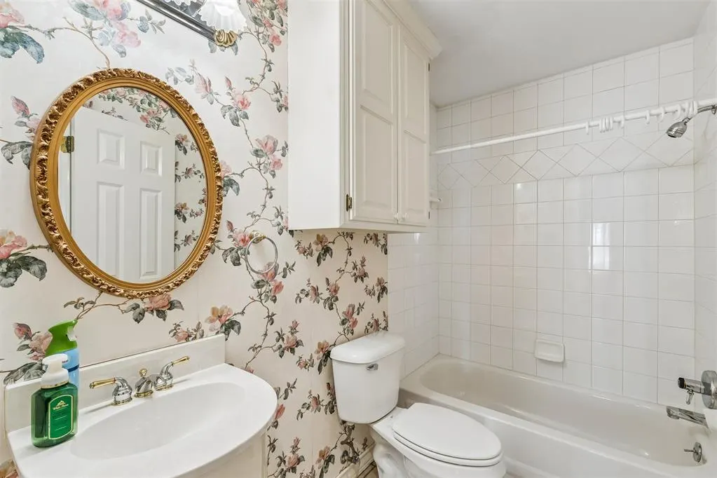 Photo 20 — 2109 NE 14th Street, Moore, OK 73160