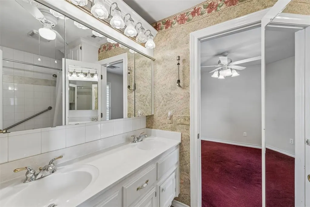 Photo 23 — 2109 NE 14th Street, Moore, OK 73160