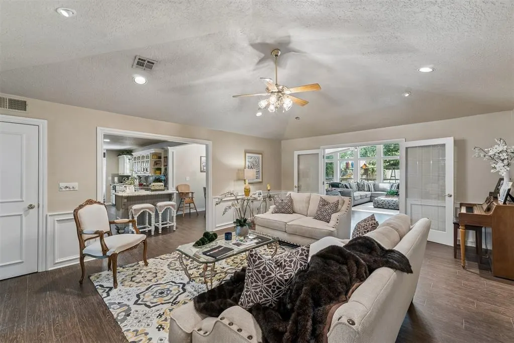 Photo 8 — 2617 Osborne Drive, Norman, OK 73069