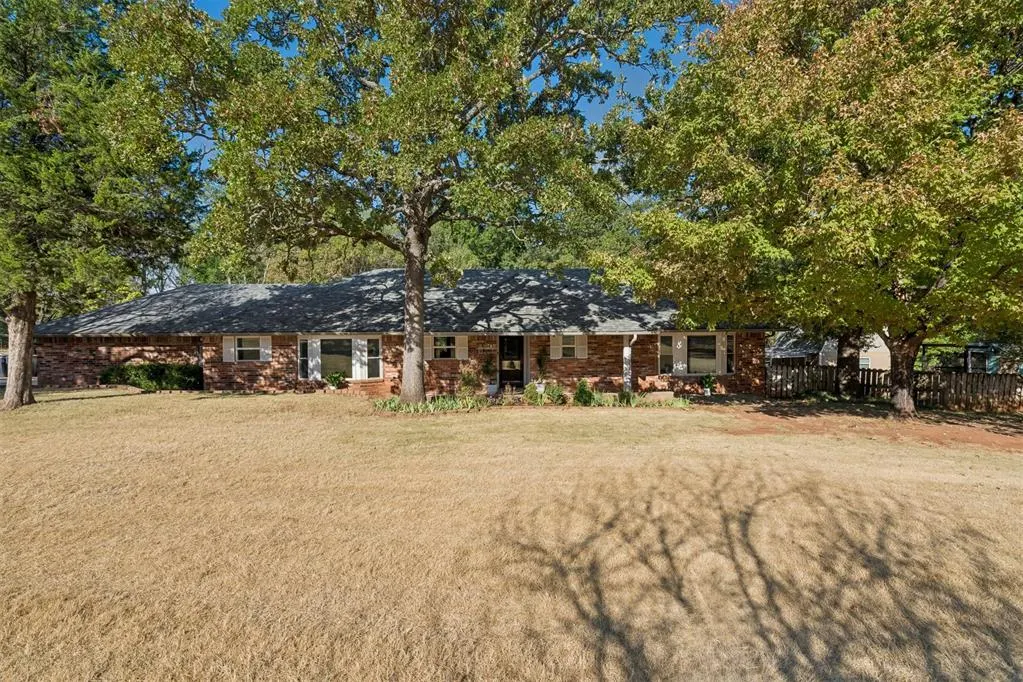 Photo 4 — 10431 Black Oaks Drive, Oklahoma City, OK 73165