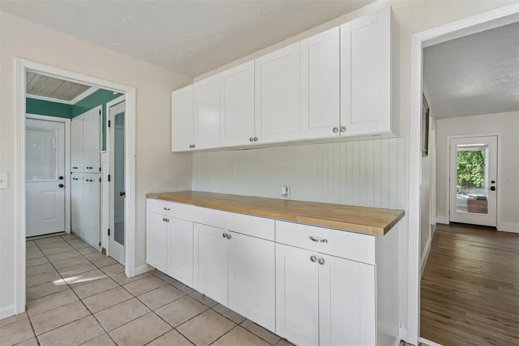 Photo 9 — 10431 Black Oaks Drive, Oklahoma City, OK 73165