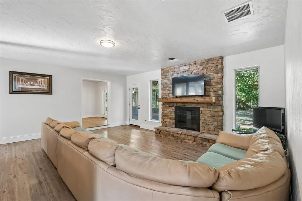 Photo 19 — 10431 Black Oaks Drive, Oklahoma City, OK 73165