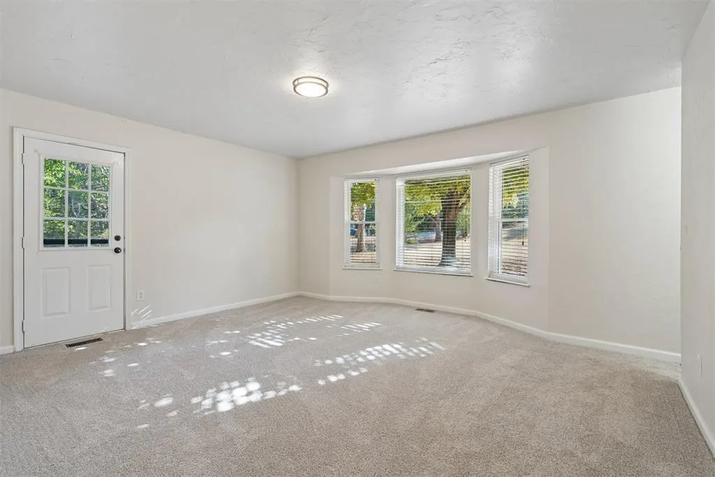 Photo 27 — 10431 Black Oaks Drive, Oklahoma City, OK 73165