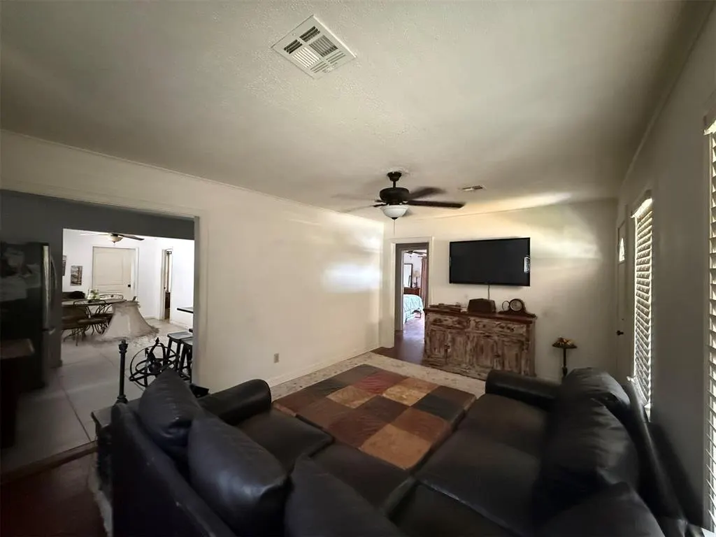 Photo 5 — 1241 NW 94th Street, Oklahoma City, OK 73114