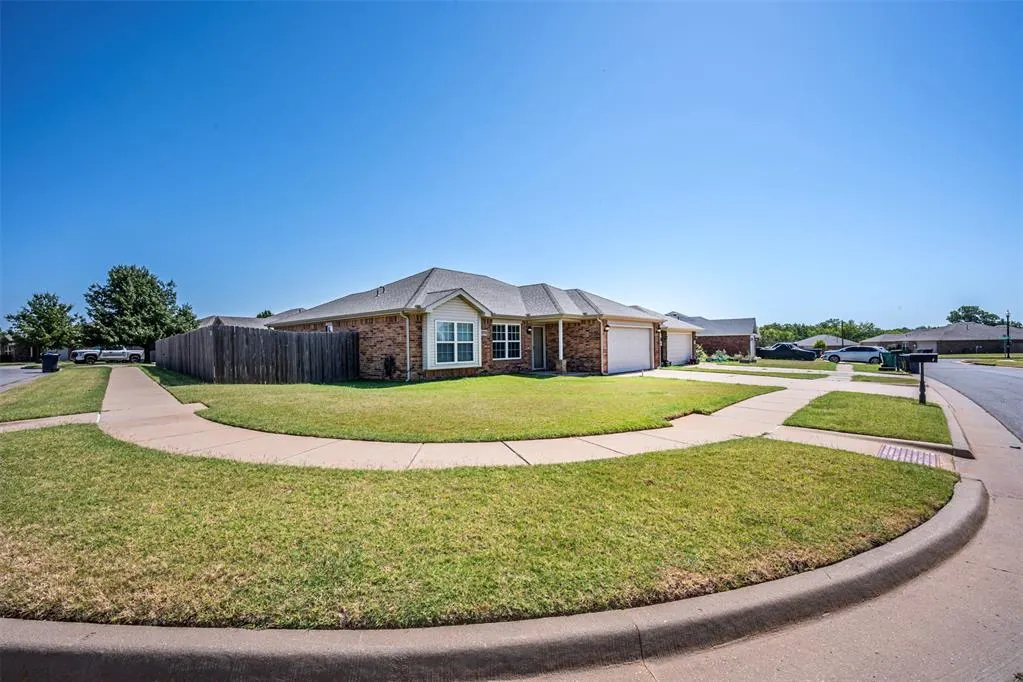 Photo 3 — 11713 NW 131st Street, Piedmont, OK 73078
