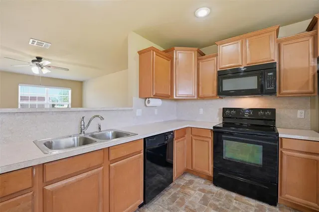 Photo 8 — 11713 NW 131st Street, Piedmont, OK 73078