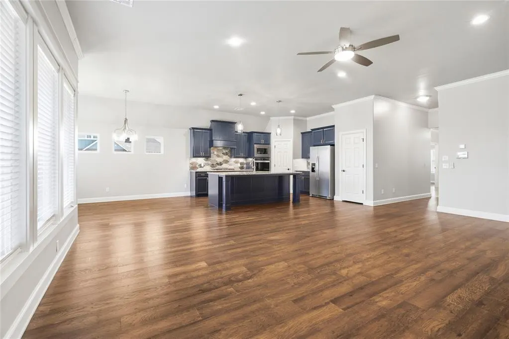 Photo 11 — 300 Bray Lane, Yukon, OK 73099