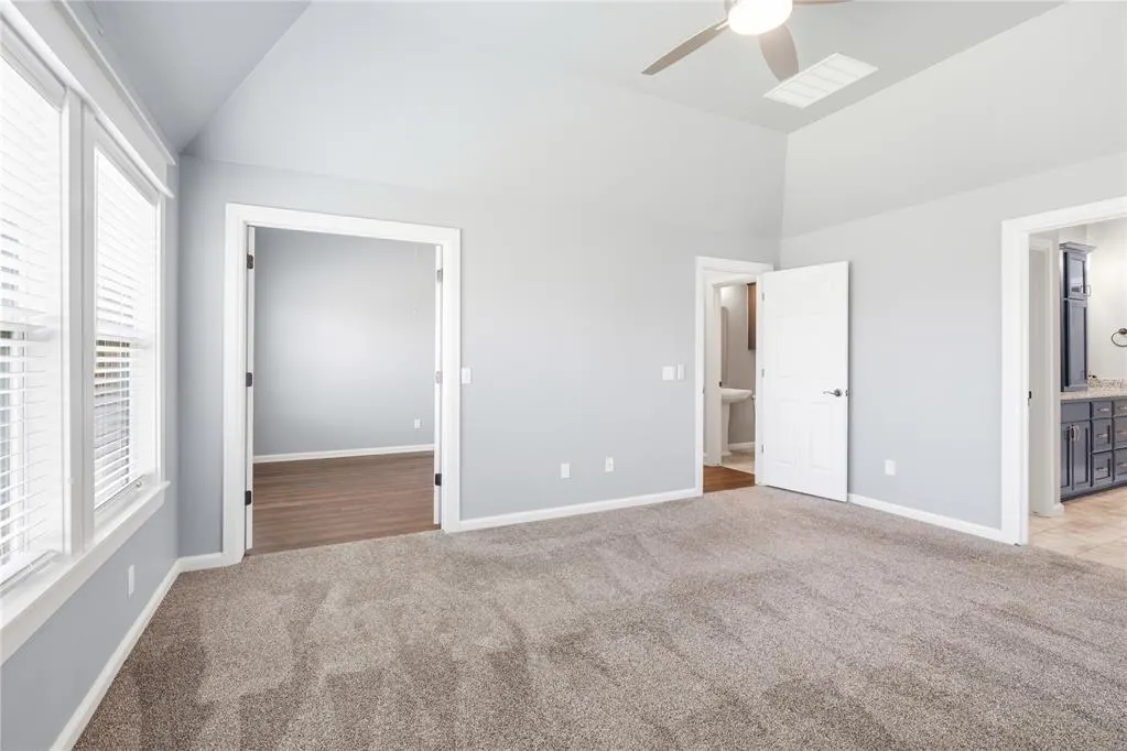 Photo 18 — 300 Bray Lane, Yukon, OK 73099