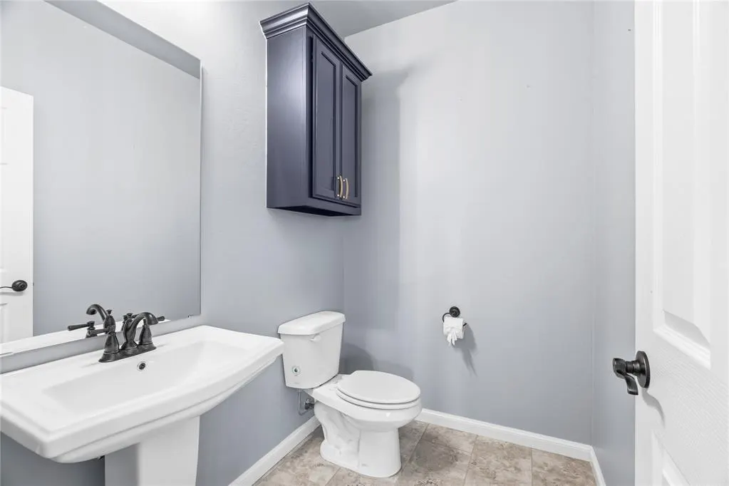 Photo 12 — 300 Bray Lane, Yukon, OK 73099