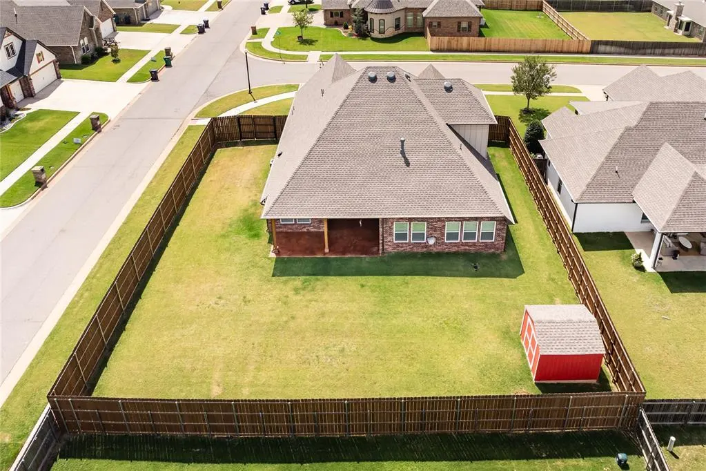Photo 49 — 300 Bray Lane, Yukon, OK 73099