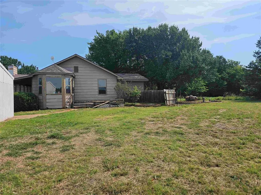 Photo 13 — 6120 E Cedar Lane Road, Norman, OK 73026