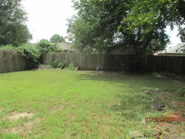 Photo 2 — 1052 NW 7th Place, Oklahoma City, OK 73160