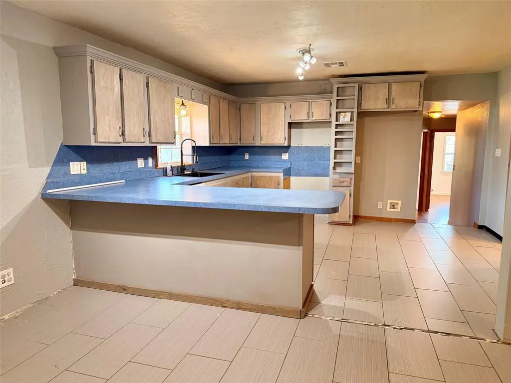 Photo 7 — 35763 Leo Road, Asher, OK 74826