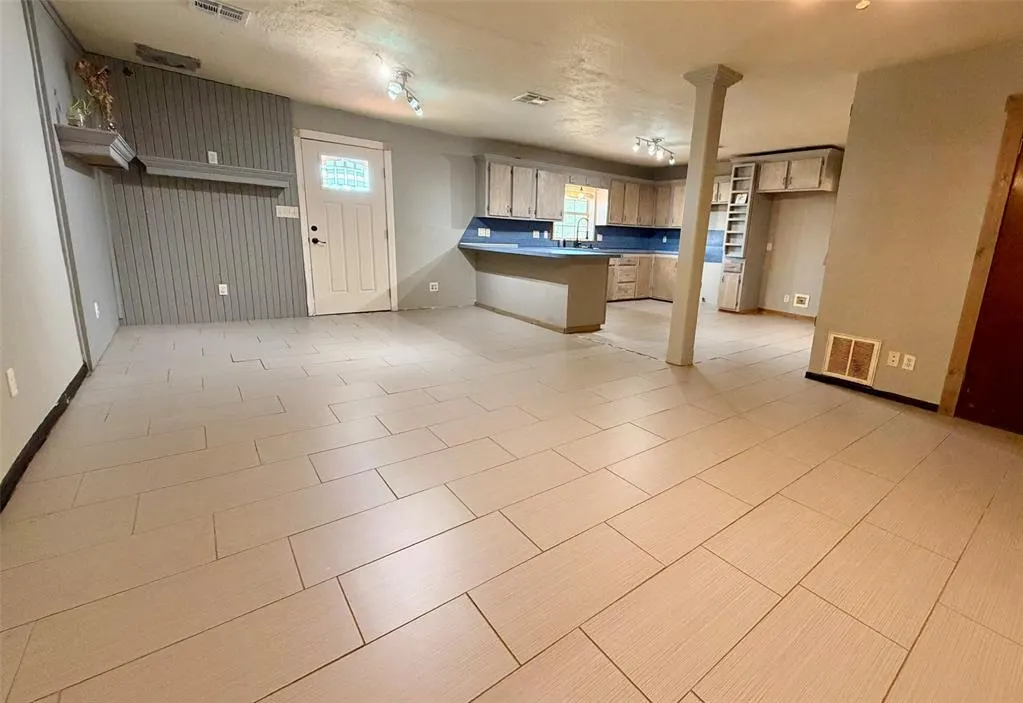 Photo 10 — 35763 Leo Road, Asher, OK 74826