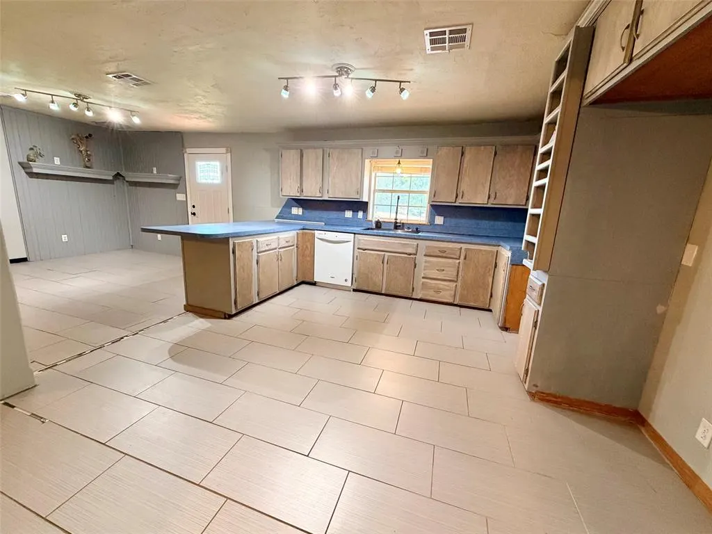 Photo 12 — 35763 Leo Road, Asher, OK 74826
