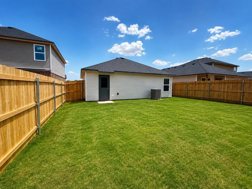 Photo 16 — 3509 Maggie Road, Mustang, OK 73064