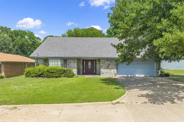 Front exterior — 75 Cherry Street, Healdton, OK 73438