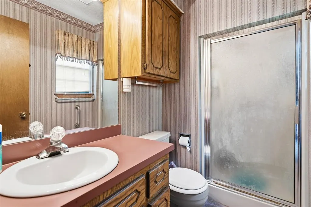 Photo 17 — 75 Cherry Street, Healdton, OK 73438