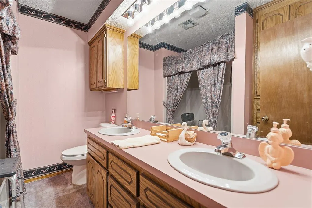 Photo 20 — 75 Cherry Street, Healdton, OK 73438