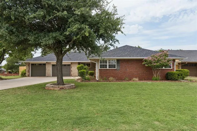 Photo 3 — 2643 NW 65th Street, Oklahoma City, OK 73116