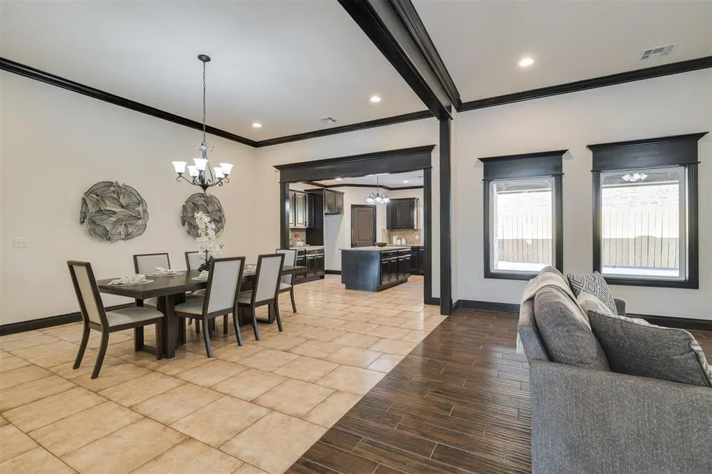 Photo 11 — 2313 E Kellan Court Terrace, Mustang, OK 73064