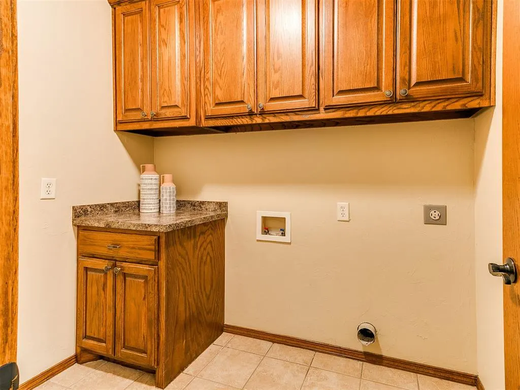 Photo 41 — 12201 Heathfield Lane, Oklahoma City, OK 73173