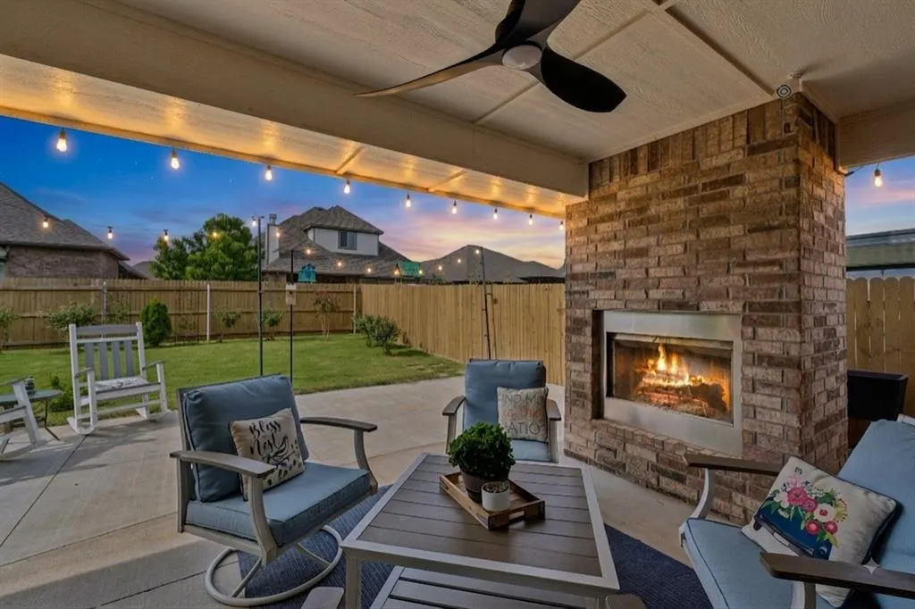 Photo 2 — 9040 NW 119th Street, Yukon, OK 73099