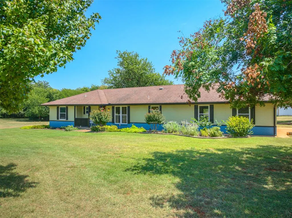 Front exterior — 16627 W Forrest Hills Road, Cashion, OK 73016